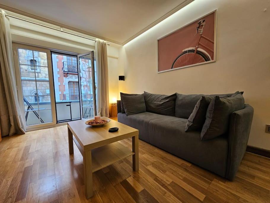 636A Gran Apartamento En Pleno Centro Oviedo Exteriér fotografie
