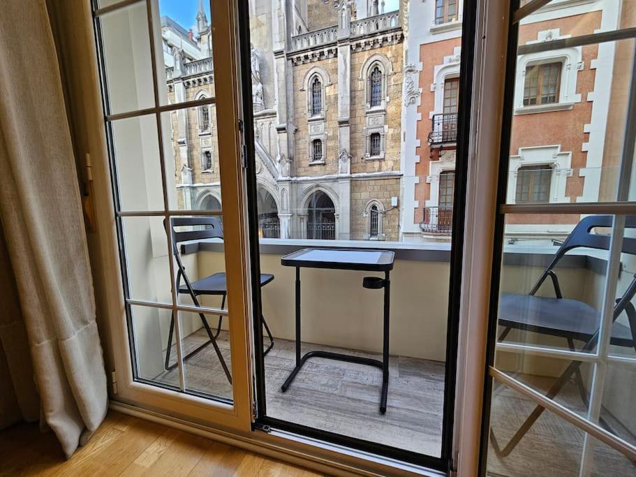 636A Gran Apartamento En Pleno Centro Oviedo Exteriér fotografie