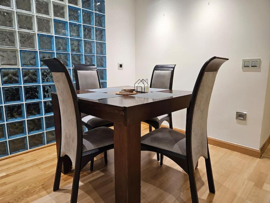 636A Gran Apartamento En Pleno Centro Oviedo Exteriér fotografie